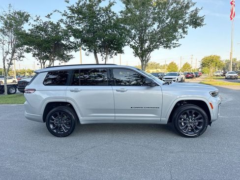 New 2026 Jeep Grand Cherokee L Limited AWD/4WD image 2
