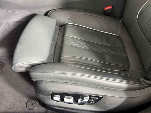 Certified 2023 BMW M550i xDrive w/ Executive Package image 13