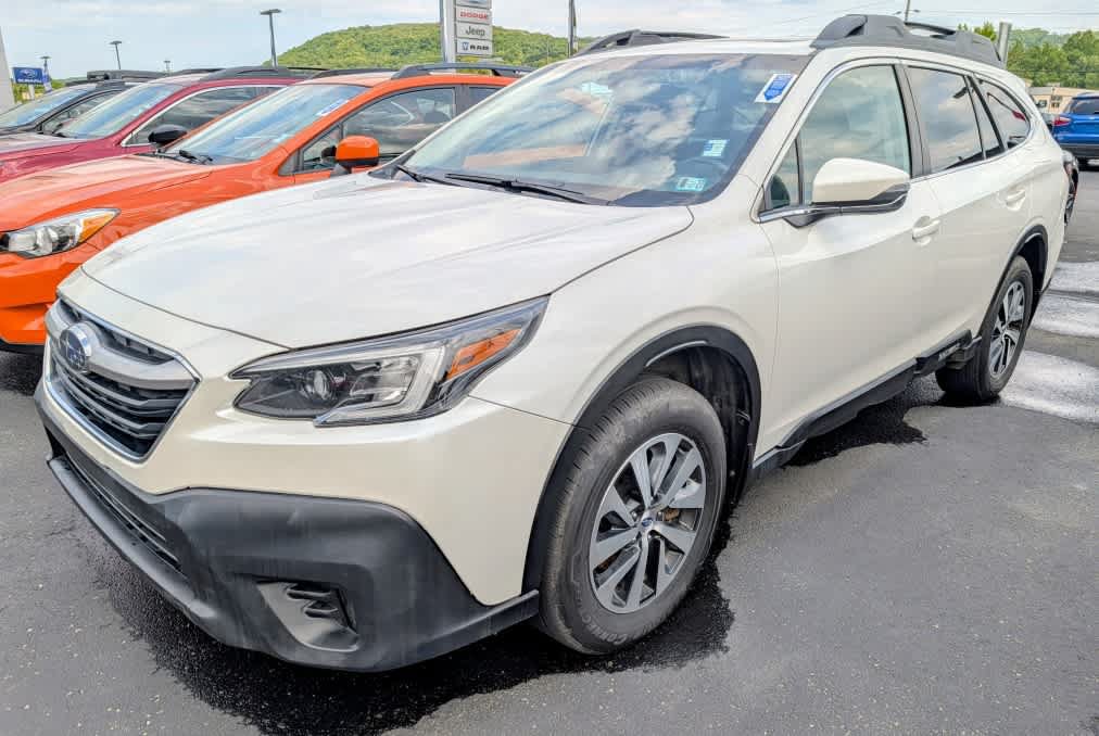 Used 2020 Subaru Outback Premium AWD/4WD image 3