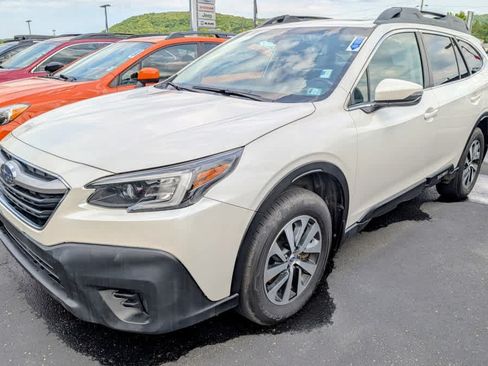 Used 2020 Subaru Outback Premium AWD/4WD image 3