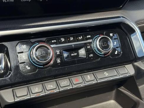 Used 2024 GMC Sierra 2500 Denali w/ Denali Reserve Package AWD/4WD image 29