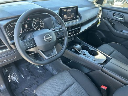 New 2026 Nissan Rogue SV FWD image 33