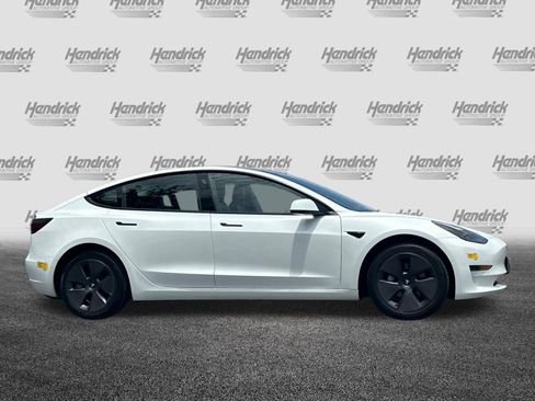 Used 2022 Tesla Model 3 RWD image 3
