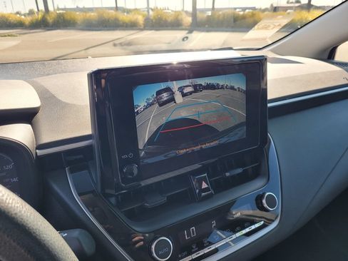 Used 2023 Toyota Corolla LE FWD image 14