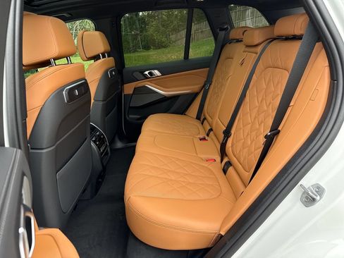 New 2026 BMW X5 xDrive40i w/ M Sport Package AWD/4WD image 24