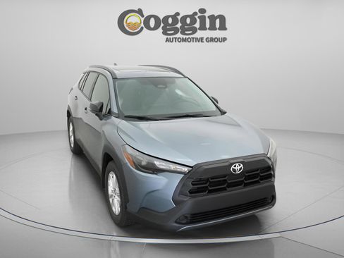 New 2026 Toyota Corolla Cross LE w/ Moonroof Package FWD image 29