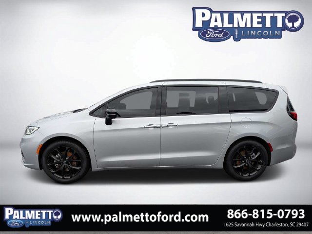 Used 2026 Chrysler Pacifica Select w/ S Appearance Package FWD image 6