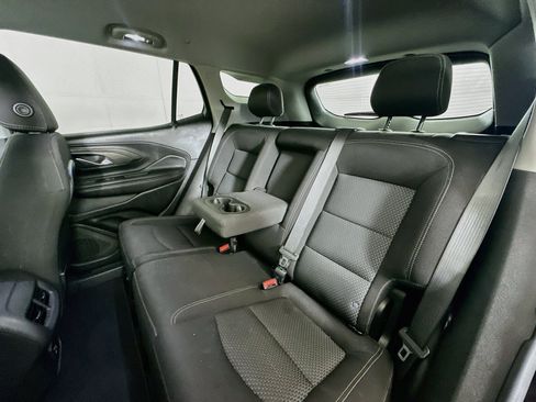 Used 2022 GMC Terrain SLE FWD image 27