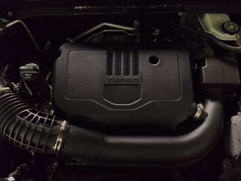Used 2024 Chevrolet Blazer LT w/ Convenience Package FWD image 30