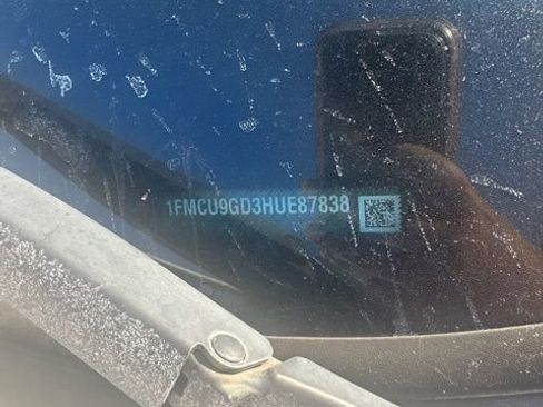 Used 2017 Ford Escape SE image 8