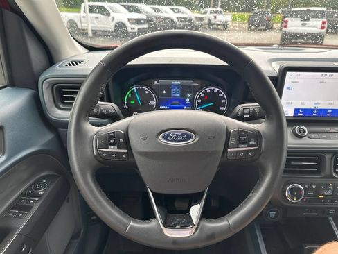 Used 2023 Ford Maverick Lariat w/ Lariat Luxury Package FWD image 18