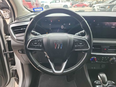 Used 2024 Buick Encore GX Preferred w/ Comfort Package image 11