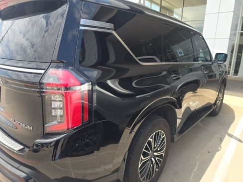 Used 2025 Nissan Armada Platinum w/ Convenience Package AWD/4WD image 4