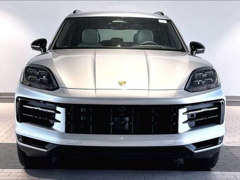 New 2026 Porsche Cayenne AWD/4WD image 10