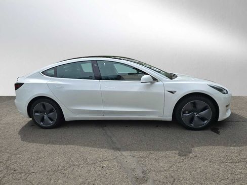 Used 2020 Tesla Model 3 Long Range image 2