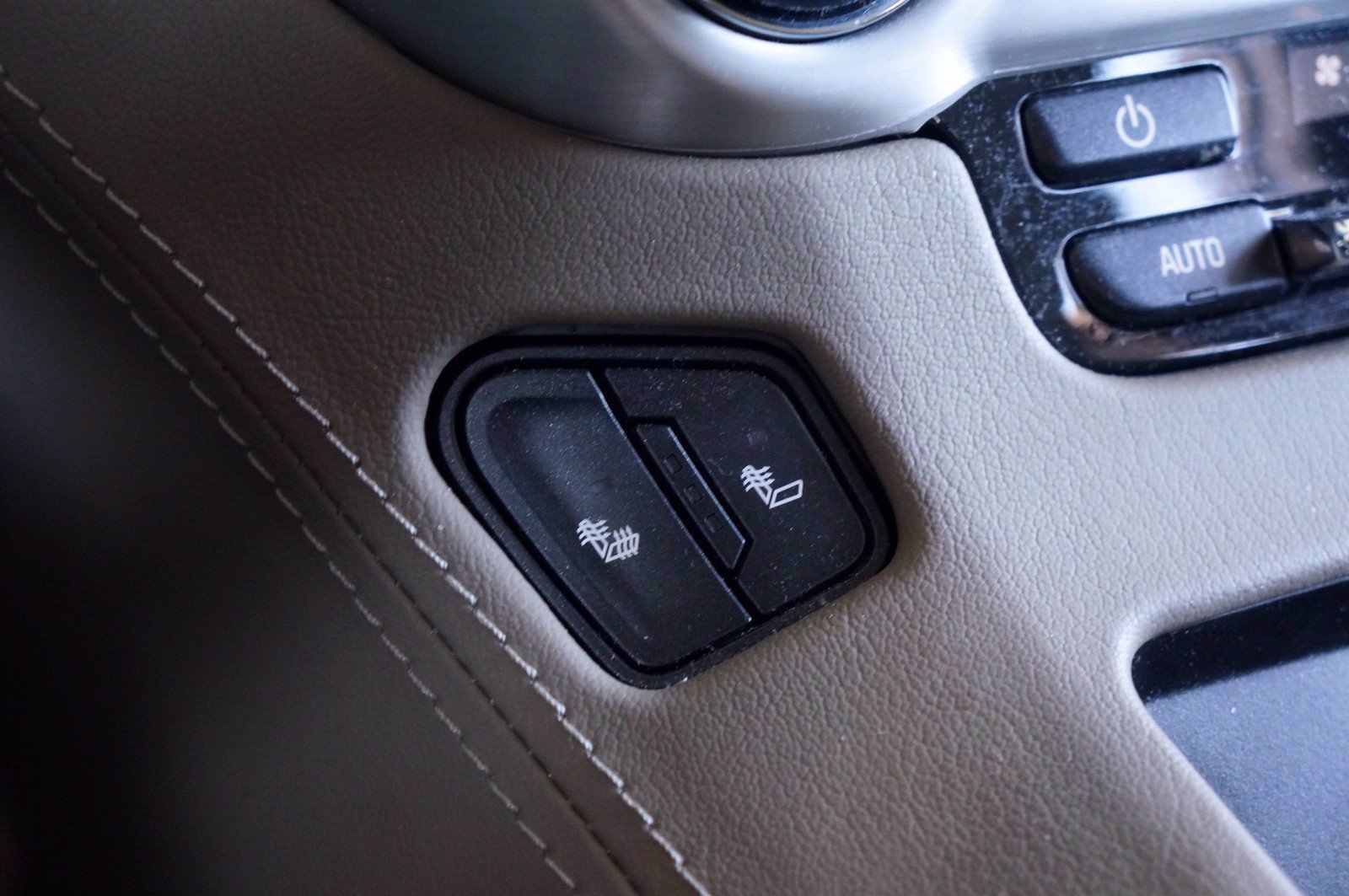 Used 2019 GMC Yukon SLT RWD image 19