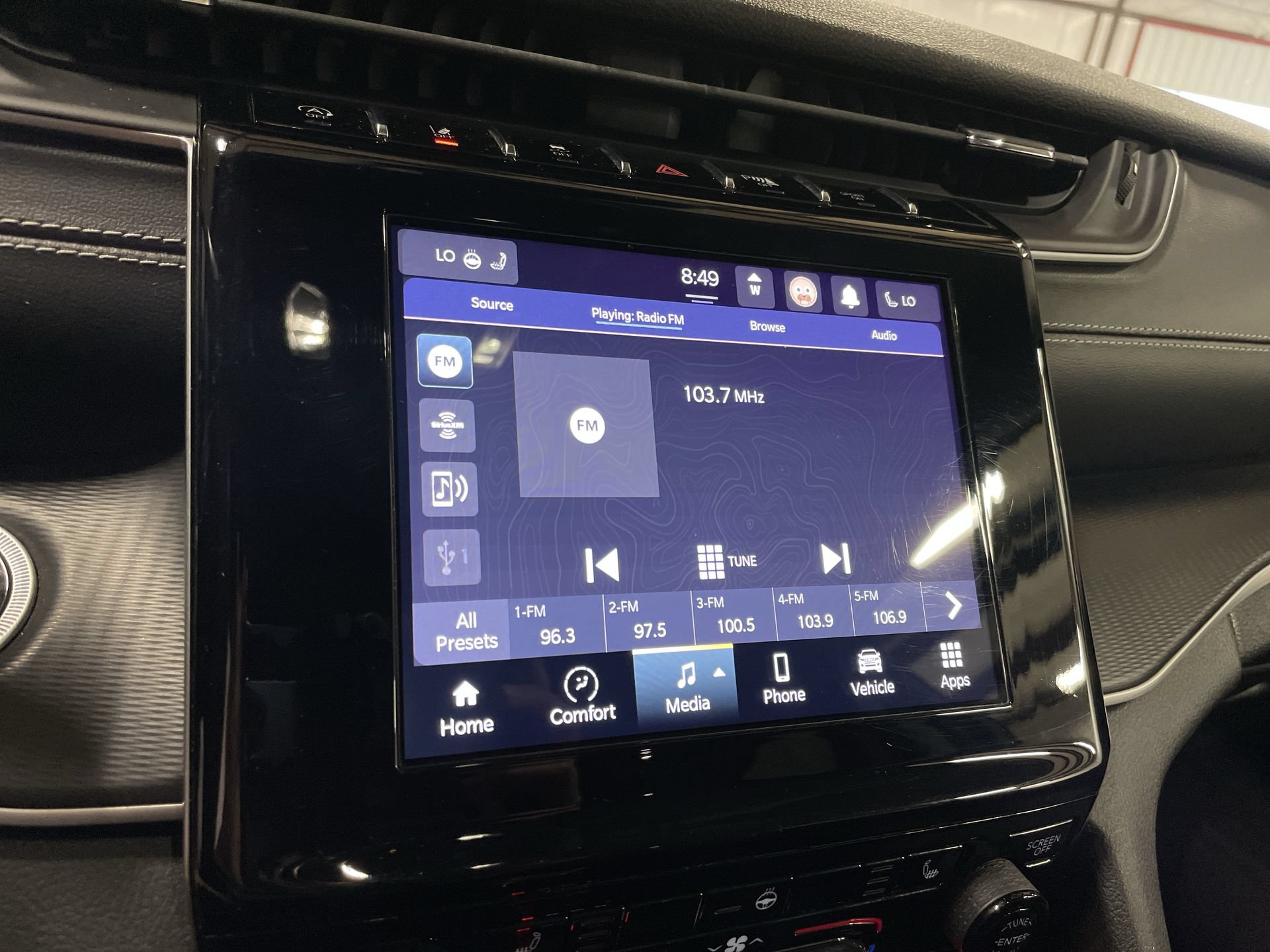 Used 2023 Jeep Grand Cherokee L Laredo w/ Luxury Tech Group I AWD/4WD image 18