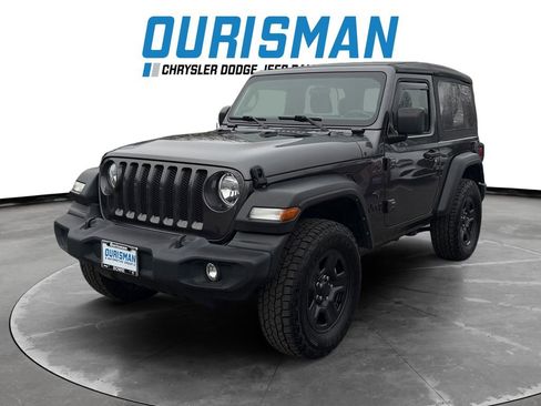 Used 2022 Jeep Wrangler Sport image 2