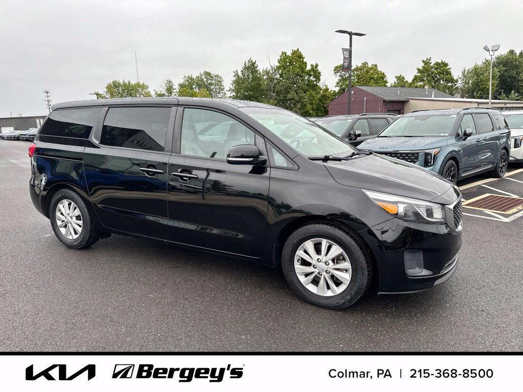 Used 2018 Kia Sedona LX FWD image 6
