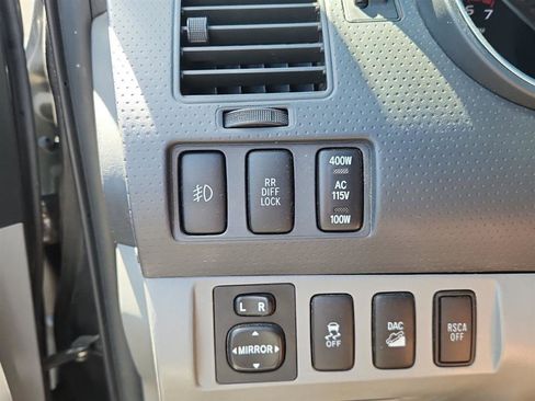 Used 2010 Toyota Tacoma 4x4 Double Cab image 17