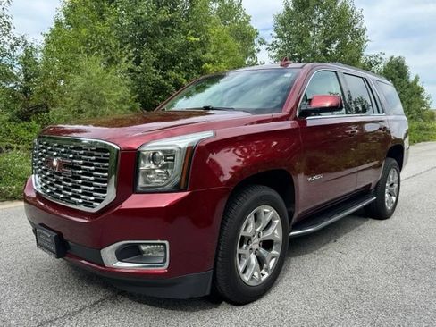 Used 2018 GMC Yukon SLT AWD/4WD image 1
