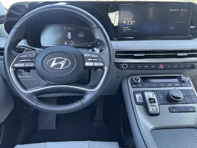 Used 2024 Hyundai Palisade SEL FWD image 17