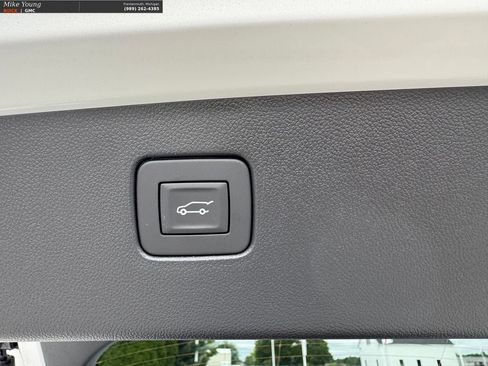 New 2026 Buick Envista Sport Touring w/ Convenience I Package FWD image 6