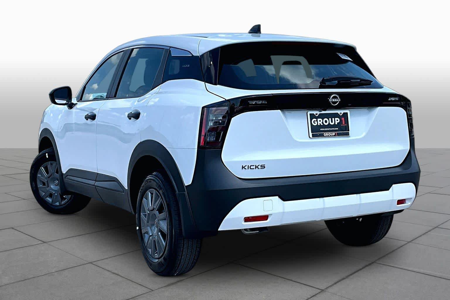 New 2027 Nissan Kicks S FWD image 12