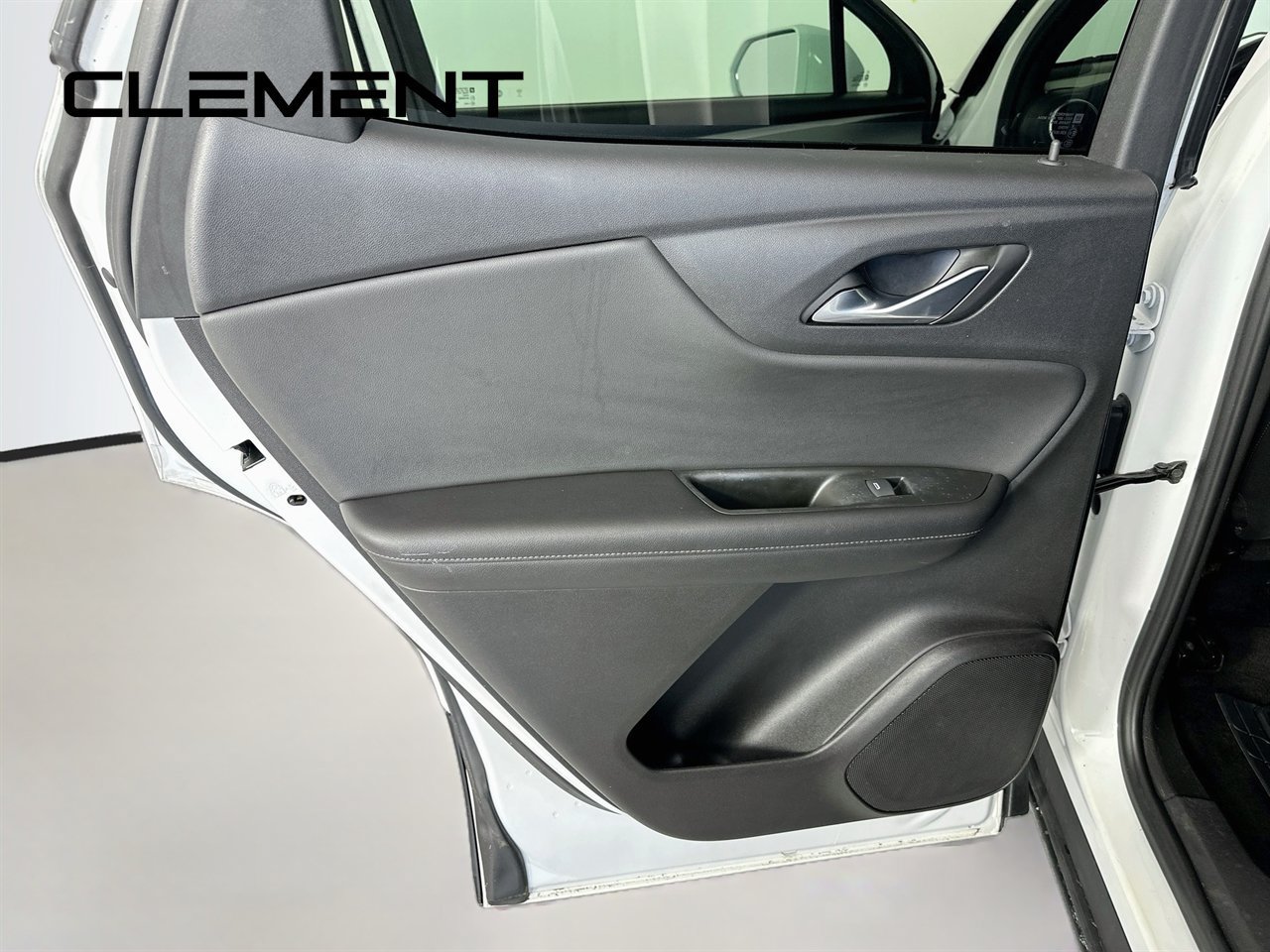 Used 2020 Chevrolet Blazer LT FWD image 29