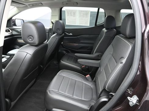 Used 2020 GMC Acadia Denali w/ Technology Package FWD image 13