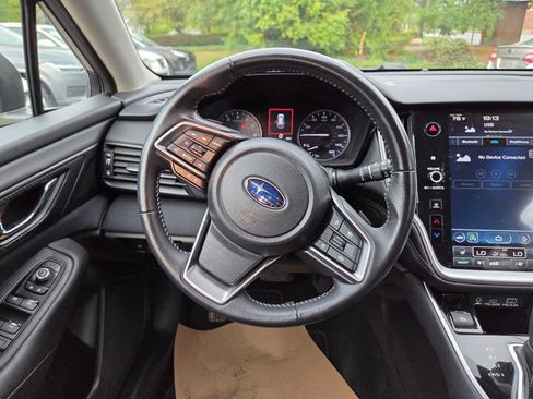 Used 2023 Subaru Outback Premium AWD/4WD image 32