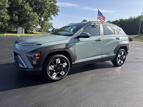 Used 2025 Hyundai Kona SEL AWD/4WD image 2