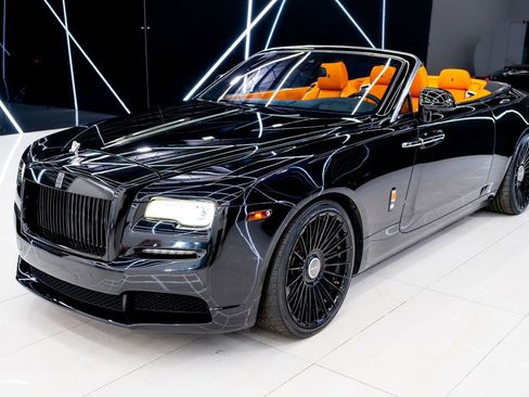 Used 2018 Rolls-Royce Dawn image 5