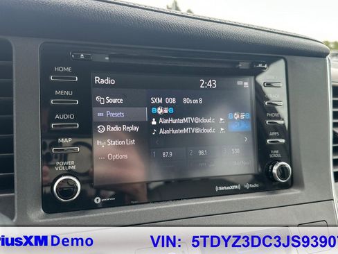 Certified 2018 Toyota Sienna XLE w/ XLE Navigation Package FWD image 36