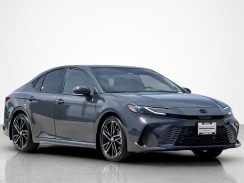 Used 2026 Toyota Camry XSE w/ Premium Plus Package FWD image 7