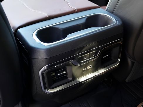 New 2026 GMC Sierra 2500 Denali Ultimate w/ Max Trailering Package image 32