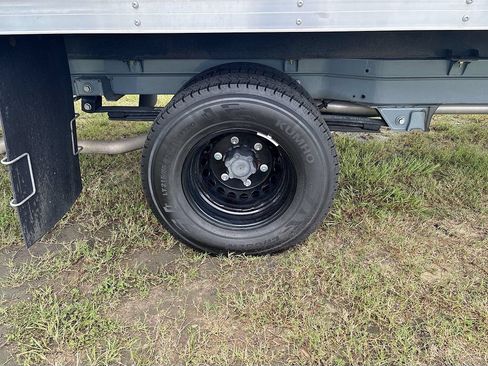 Used 2024 Mercedes-Benz Sprinter 4500 image 15