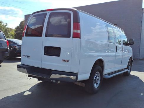 Used 2015 GMC Savana 2500 image 5