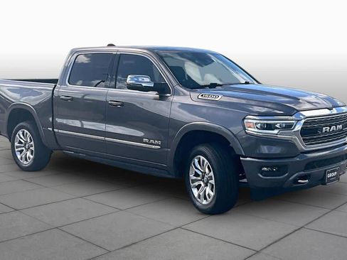 Used 2023 RAM 1500 Limited w/ Body Color Bumper Group AWD/4WD image 3
