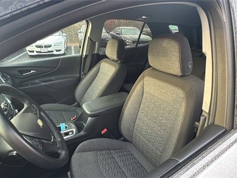 Used 2024 Chevrolet Equinox LT image 25