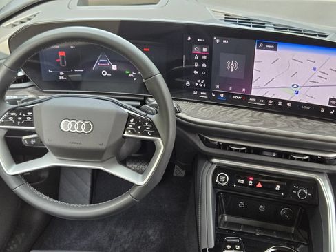Certified 2025 Audi Q5 Premium Plus w/ Premium Plus AWD/4WD image 35