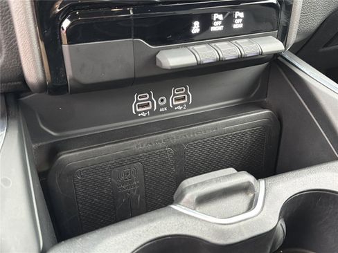 Used 2025 RAM 1500 Big Horn image 32