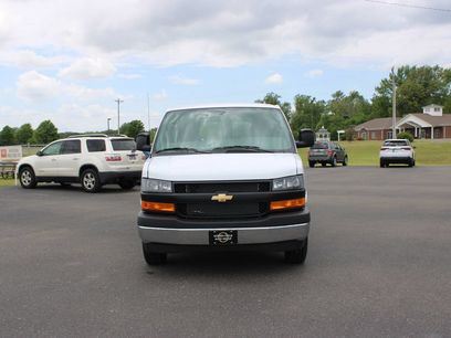 New 2026 Chevrolet Express 3500 Extended w/ Driver Convenience Package