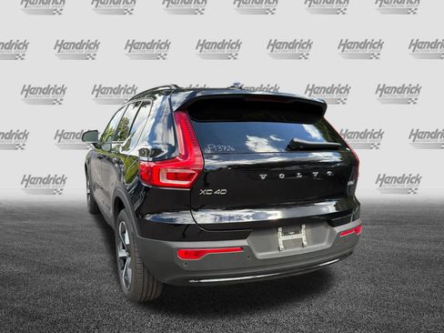 Used 2026 Volvo XC40 B5 Plus AWD/4WD image 11