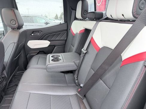 Used 2024 GMC Canyon AT4X w/ AT4X AEV Edition image 21