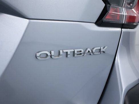 Used 2020 Subaru Outback Limited AWD/4WD image 11