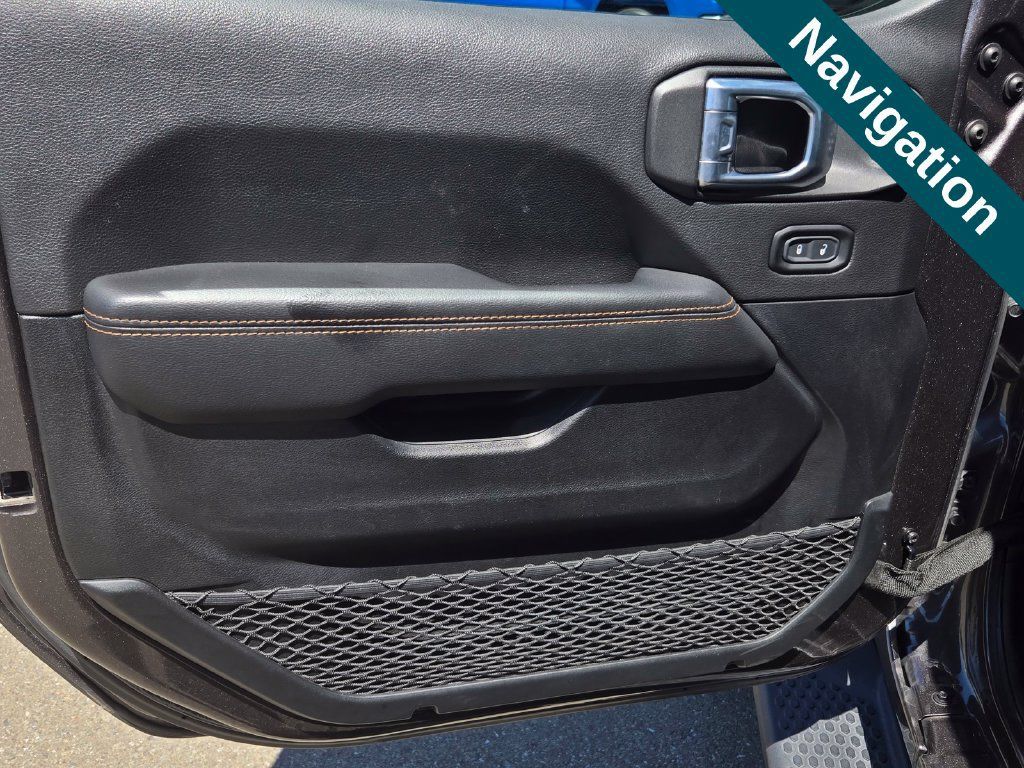 Used 2021 Jeep Wrangler Unlimited Sahara AWD/4WD image 10