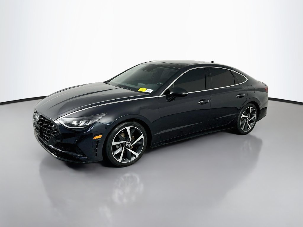 Used 2023 Hyundai Sonata SEL Plus w/ Preferred Accessory Package FWD image 3
