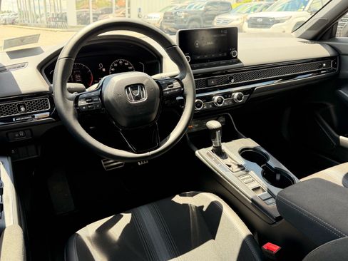 Used 2025 Honda Civic Sport image 10