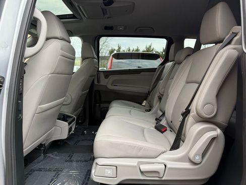 Used 2020 Honda Odyssey Touring image 12